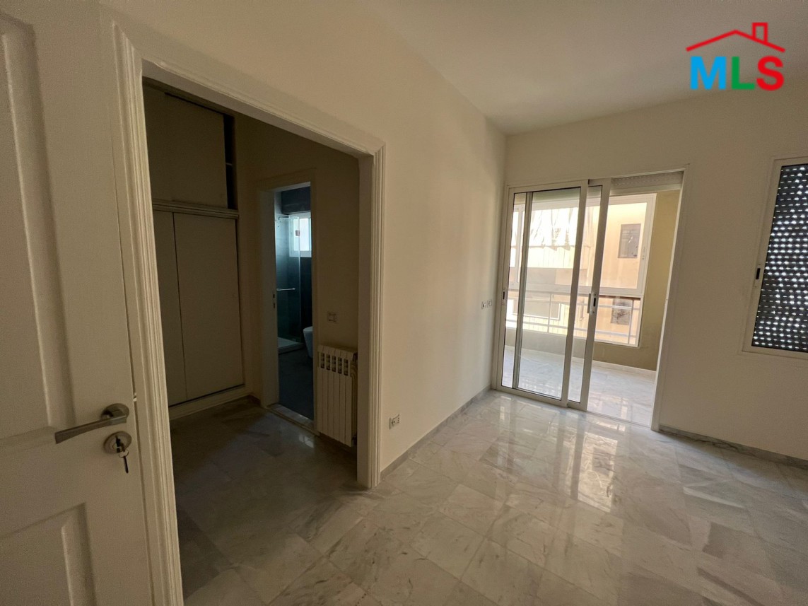 300 sqm Apartment for Sale In Adma