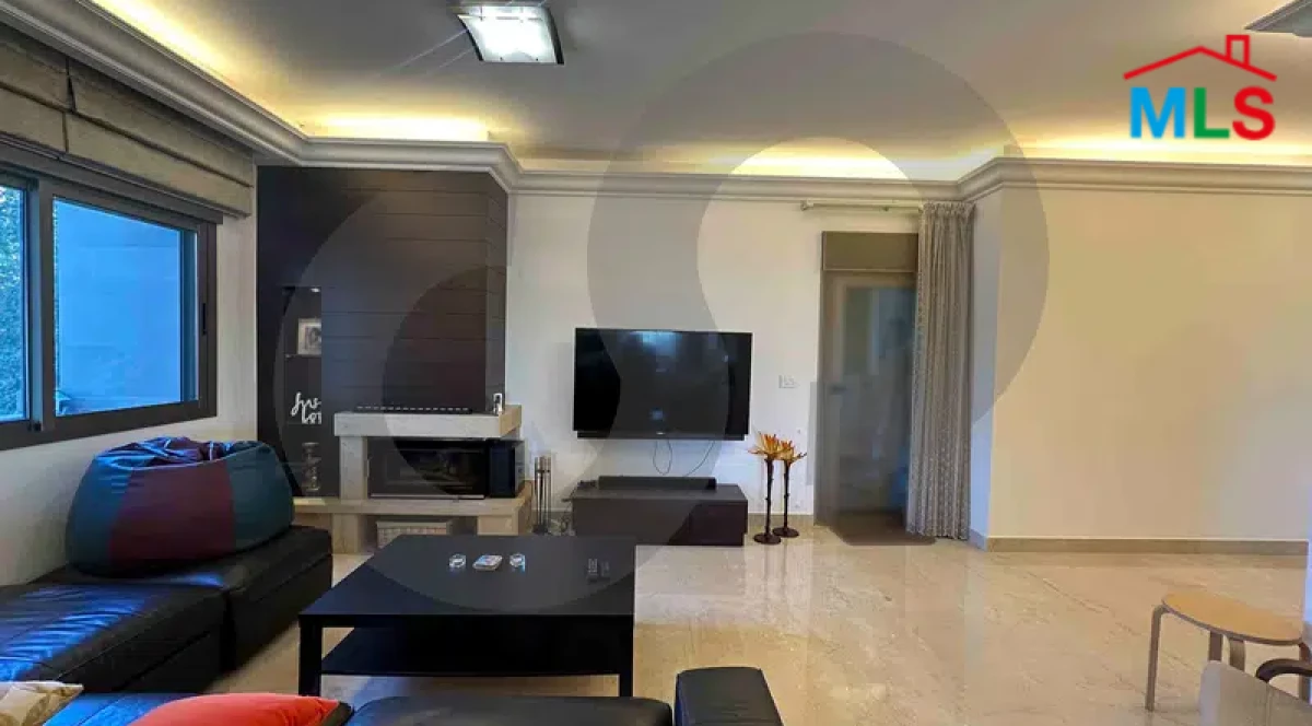 GET IN BALLOUNEH THIS SPACIOUS 220 SQM APARTMENT ! REF#