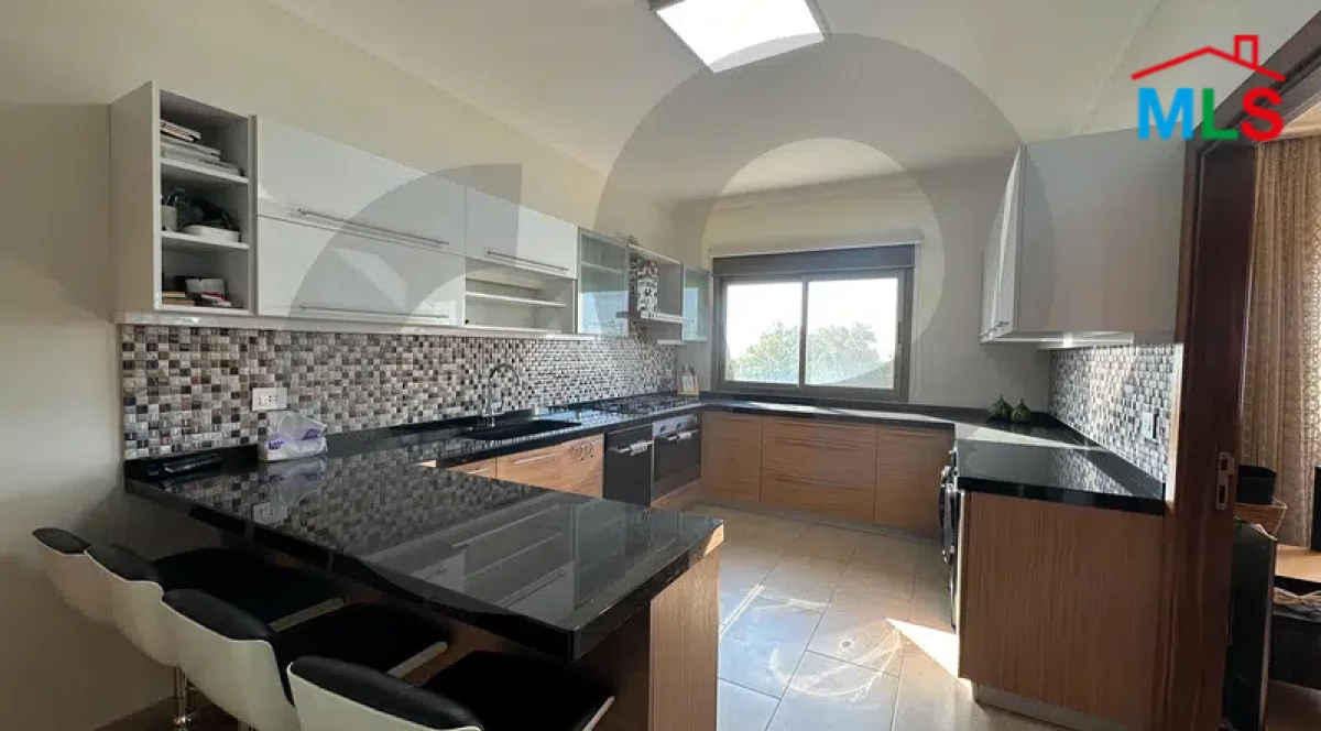 GET IN BALLOUNEH THIS SPACIOUS 220 SQM APARTMENT ! REF#