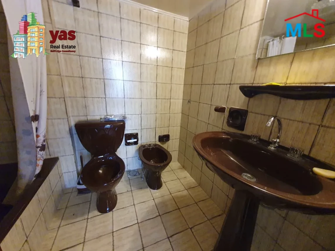 Ajaltoun 200m2 | Rent | Prime Location | Standard | Partial View | KH