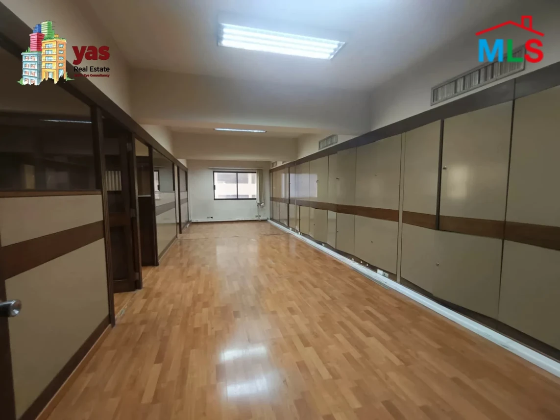 Dora 655m2 | Office | Rent | Active Street | Many Sizes | AA