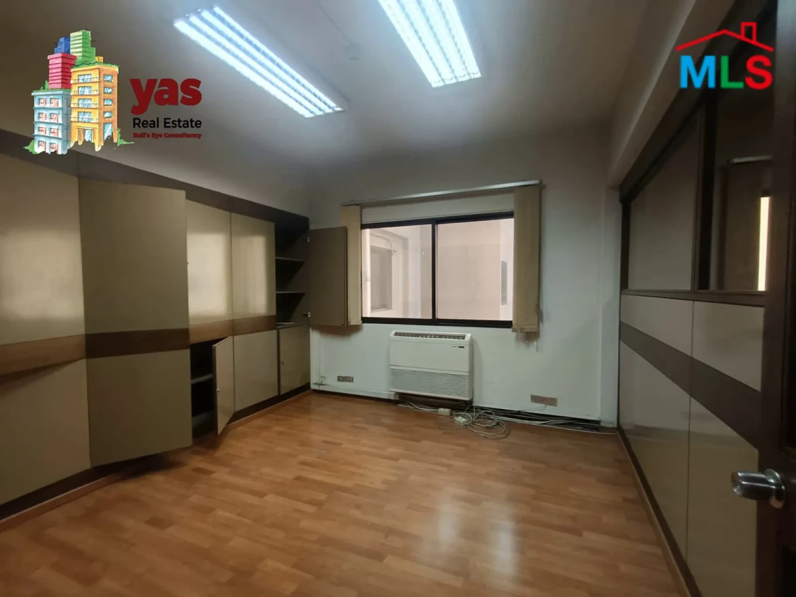 Dora 655m2 | Office | Rent | Active Street | Many Sizes | AA