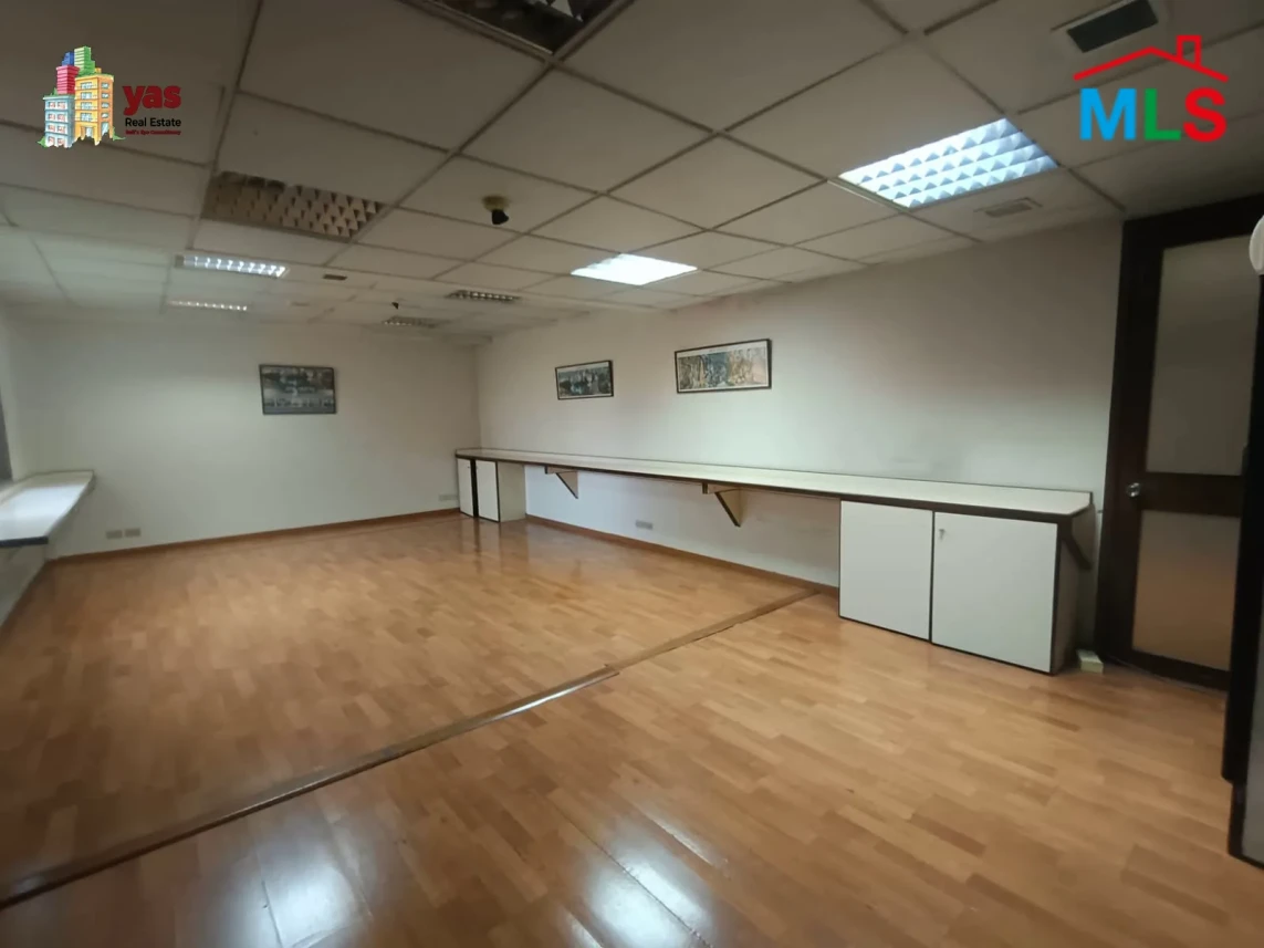 Dora 655m2 | Office | Rent | Active Street | Many Sizes | AA
