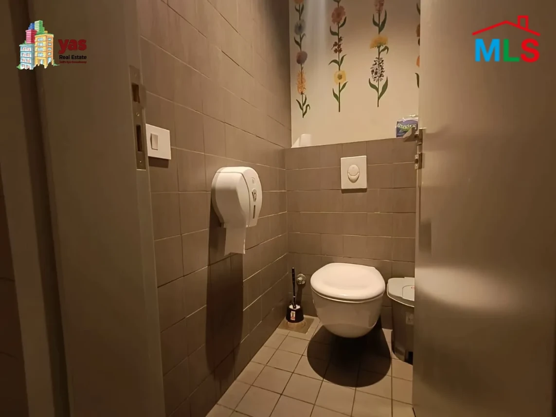 Downtown 175m2 | Restaurant | Rent | Prime Location | Decorated | AA