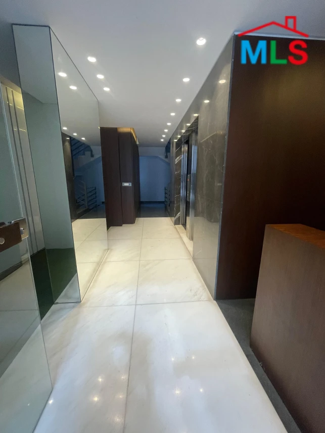 Achrafieh 200m2 | Rent | Prime Location | Decorated | Catch | OH