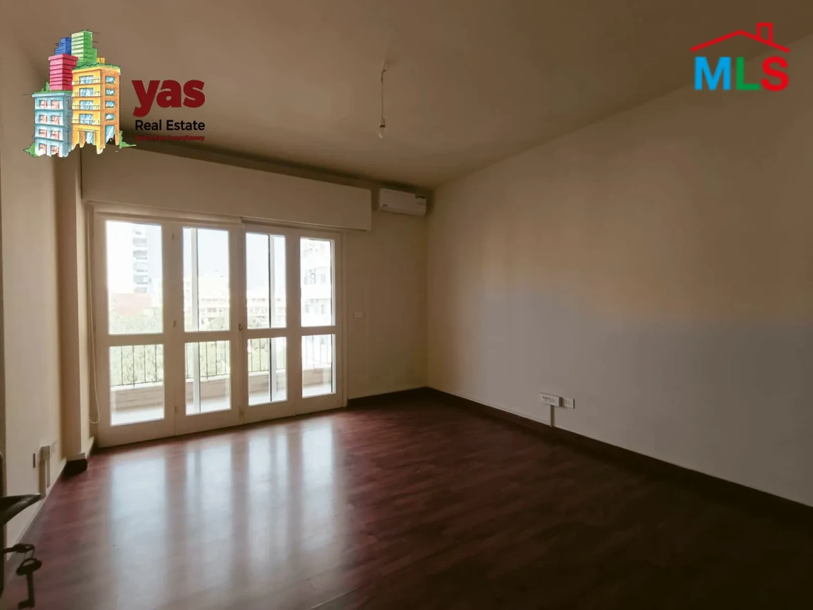 Achrafieh 320m2 | Rent | Easy Access | Well Maintained | AA/JAR