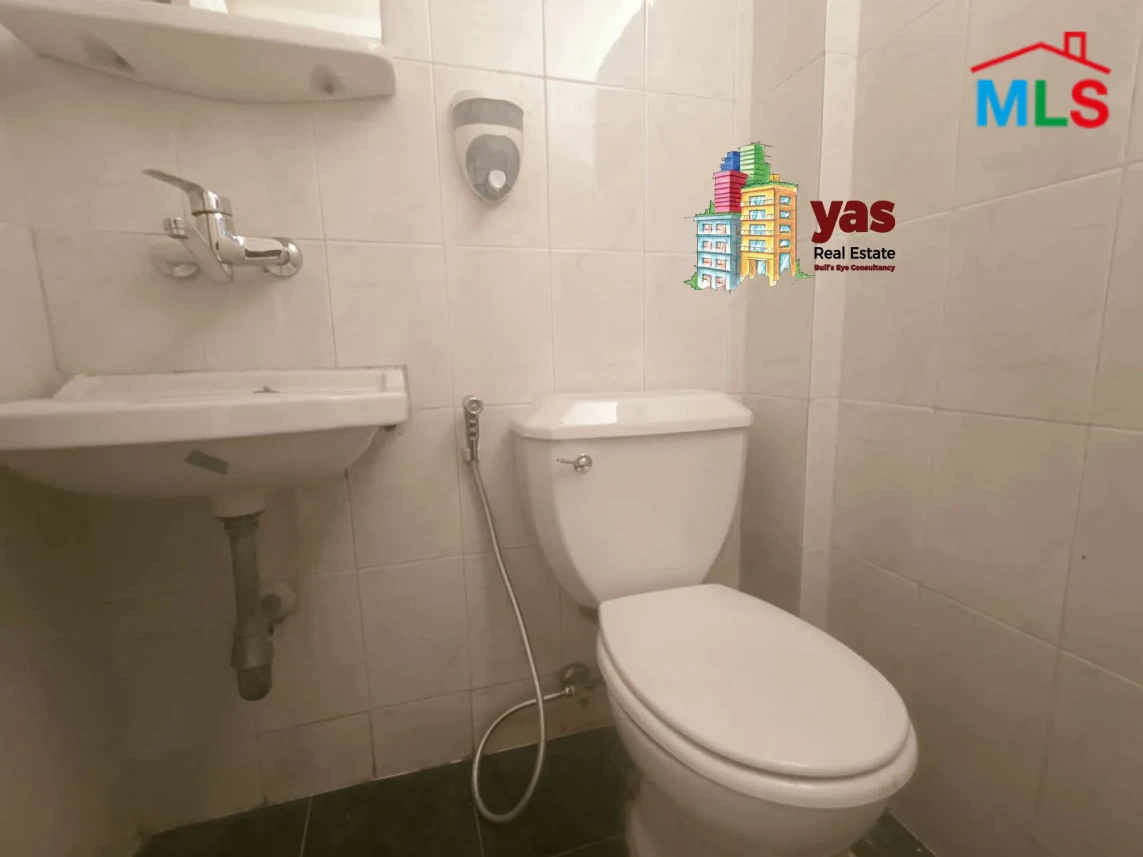 Jdeideh 45m2 | Office | Rent | Mint Condition | Active Street | AA/ED