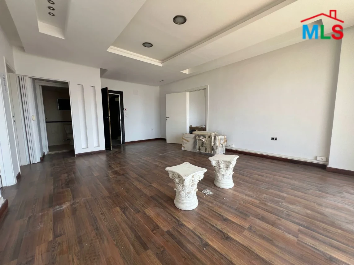 Kaslik 155m2 | Well Maintained Office | Prime Location | Rent | EH