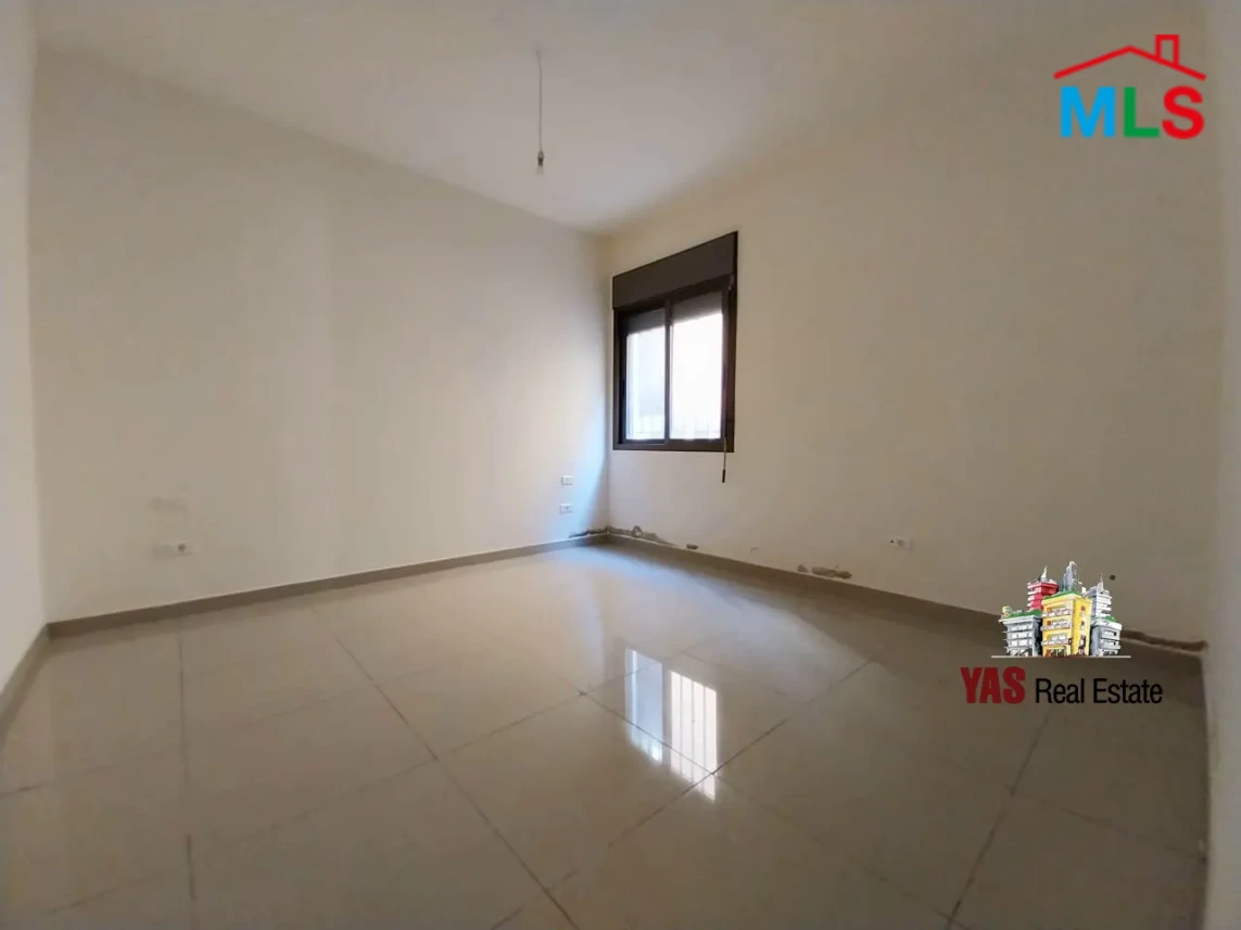 Ballouneh 150m2 | For rent | Partial View