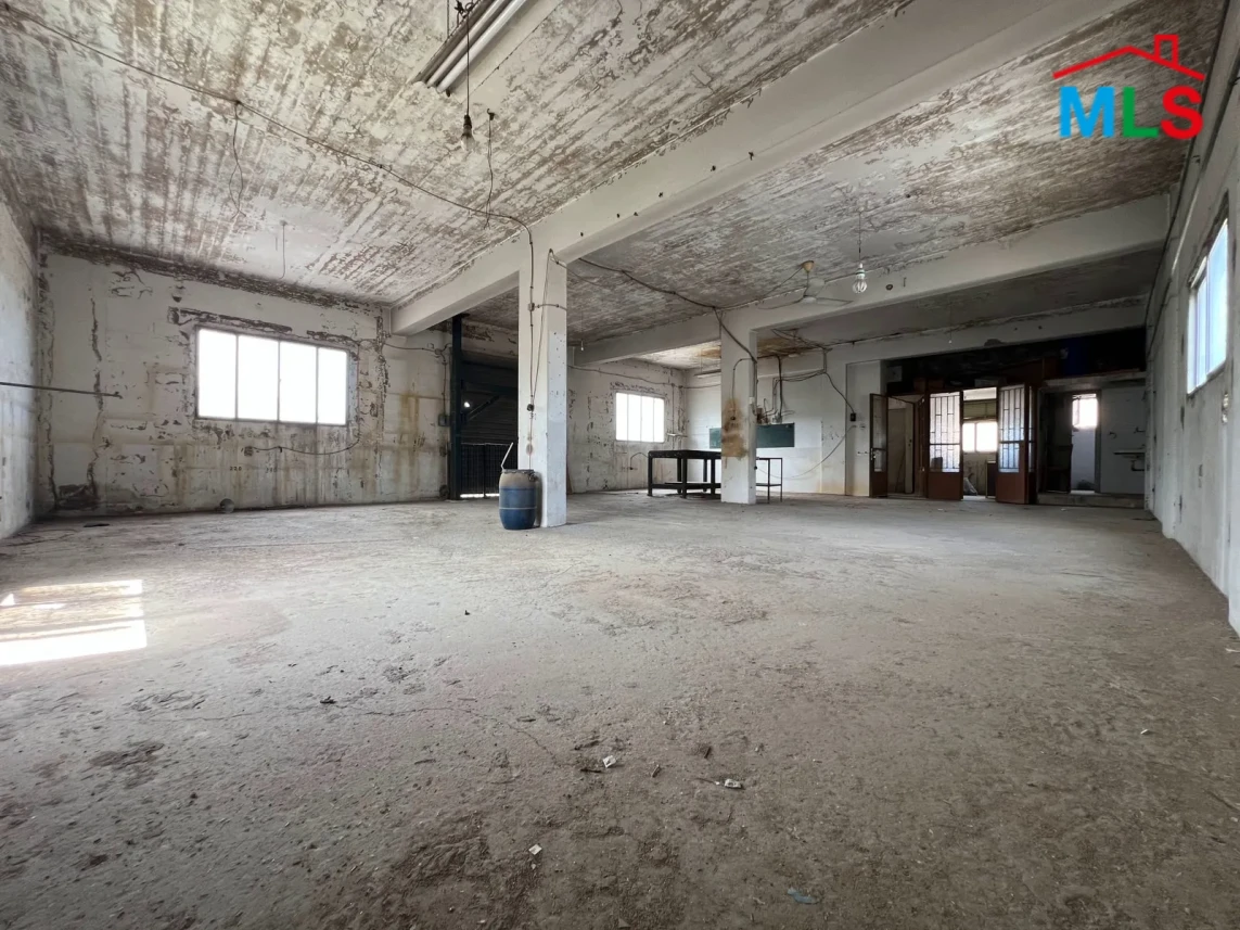 Adonis 120m2 | Warehouse | Rent | Industrial Use | Active Street | RH