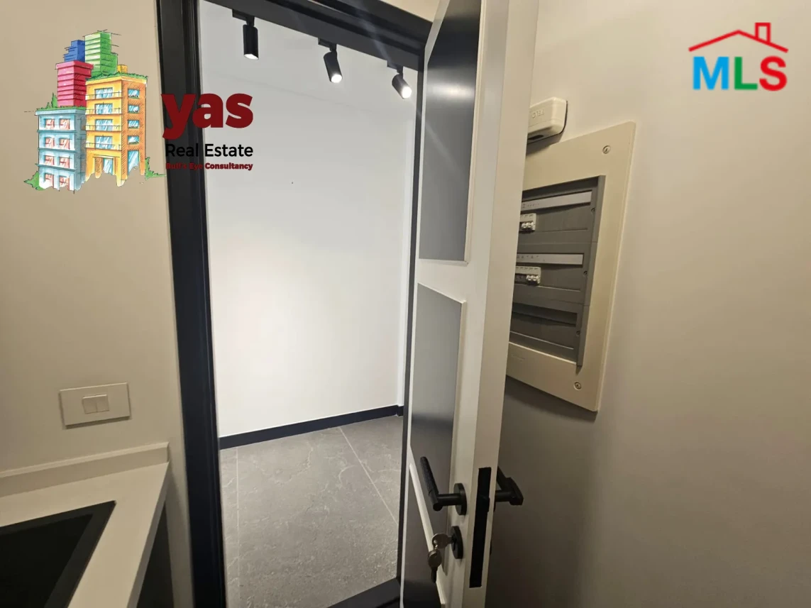 Achrafieh 60m2 | 10m2 Terrace | Rent | Office | Brand New | OH