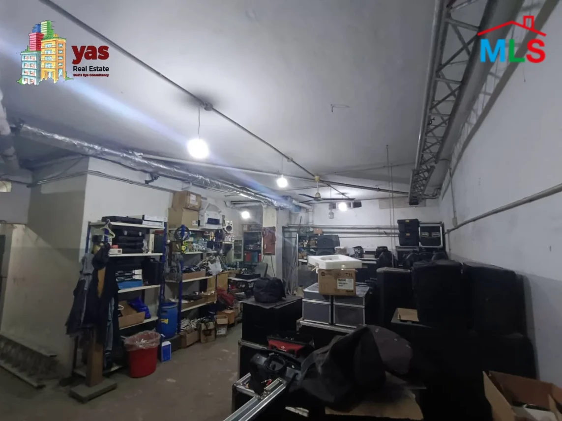 Achrafieh/Rmeil 278m2 | Warehouse | Active Street | AA/EL/MO