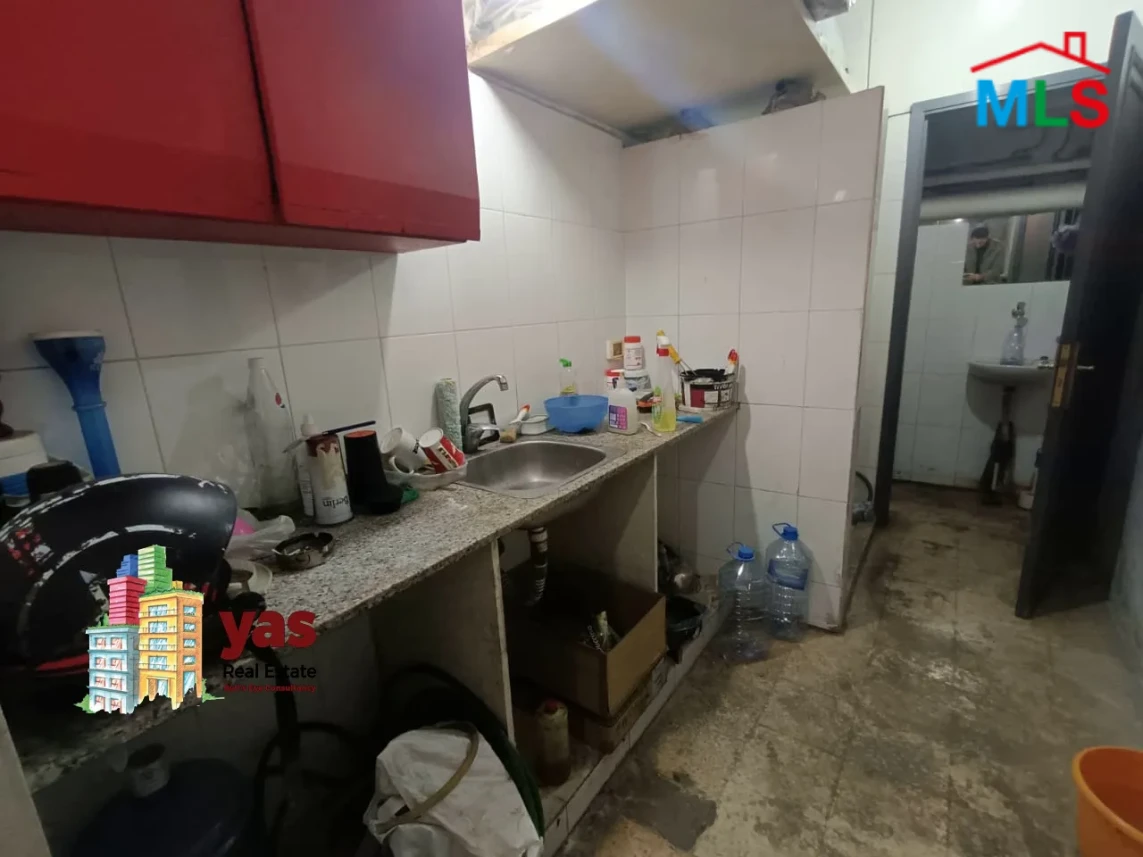 Achrafieh/Rmeil 278m2 | Warehouse | Active Street | AA/EL/MO