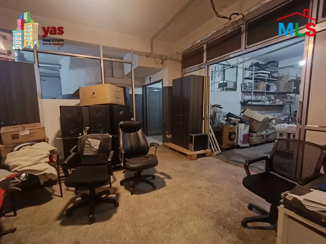 Achrafieh/Rmeil 278m2 | Warehouse | Active Street | AA/EL/MO