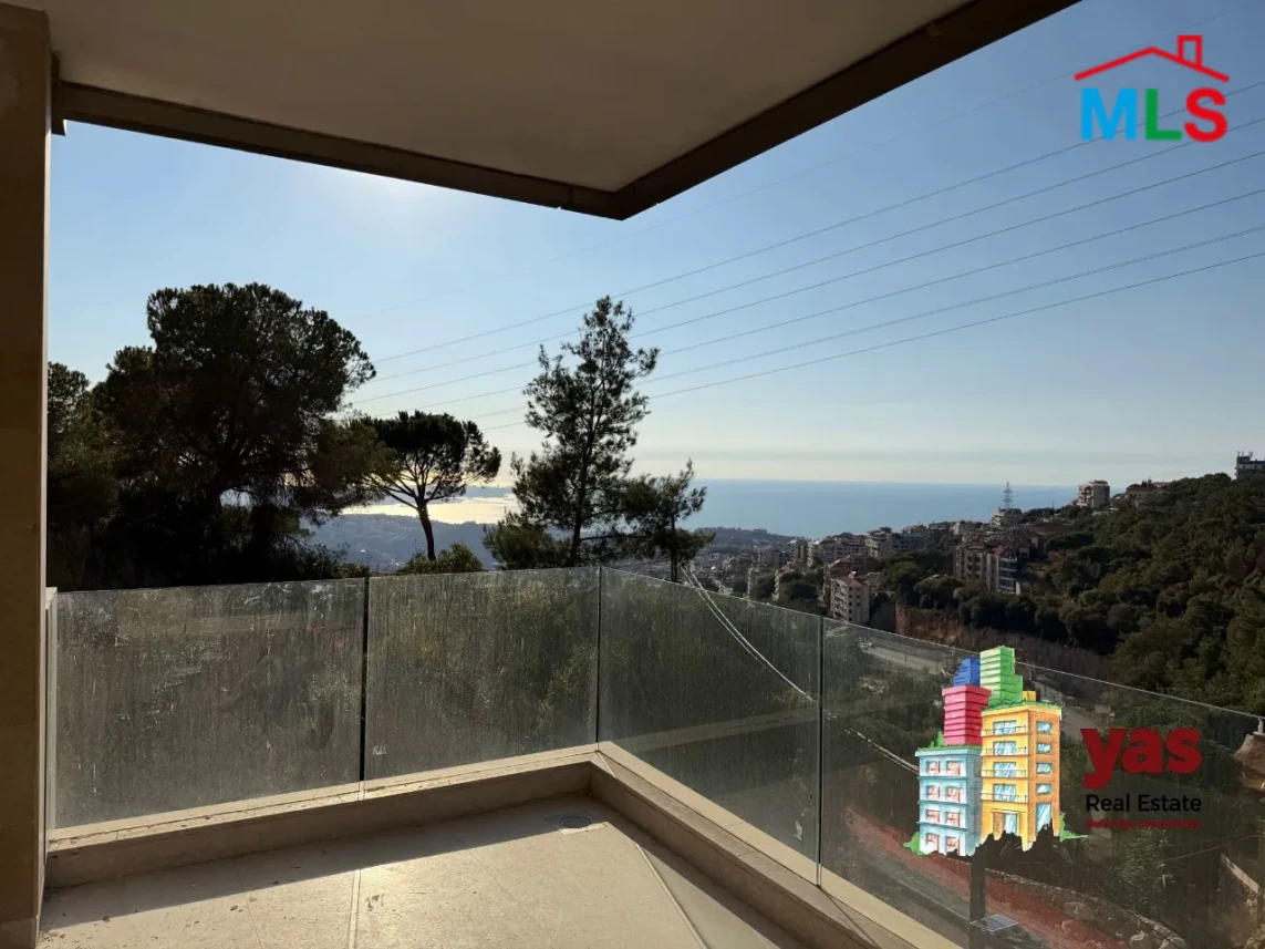 Ballouneh 210m2 | High-End | Prime Location | View |PAYMENT FACILITIES