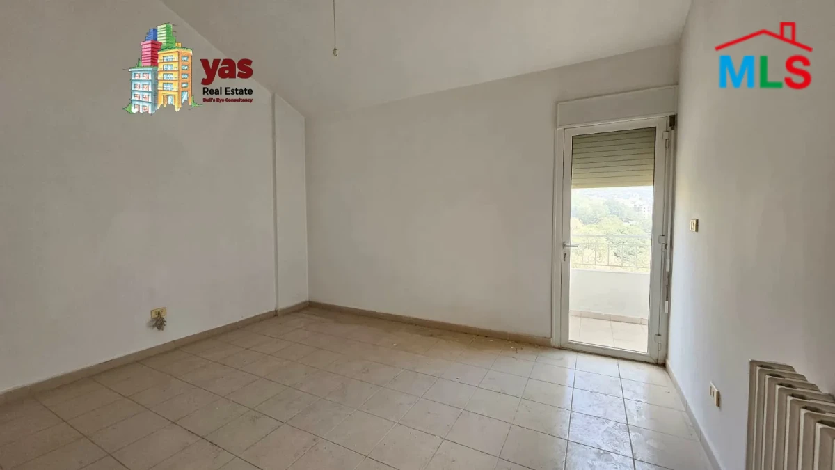 Ballouneh 200m2 | Prime Location | Well Lighted | Catch | TO