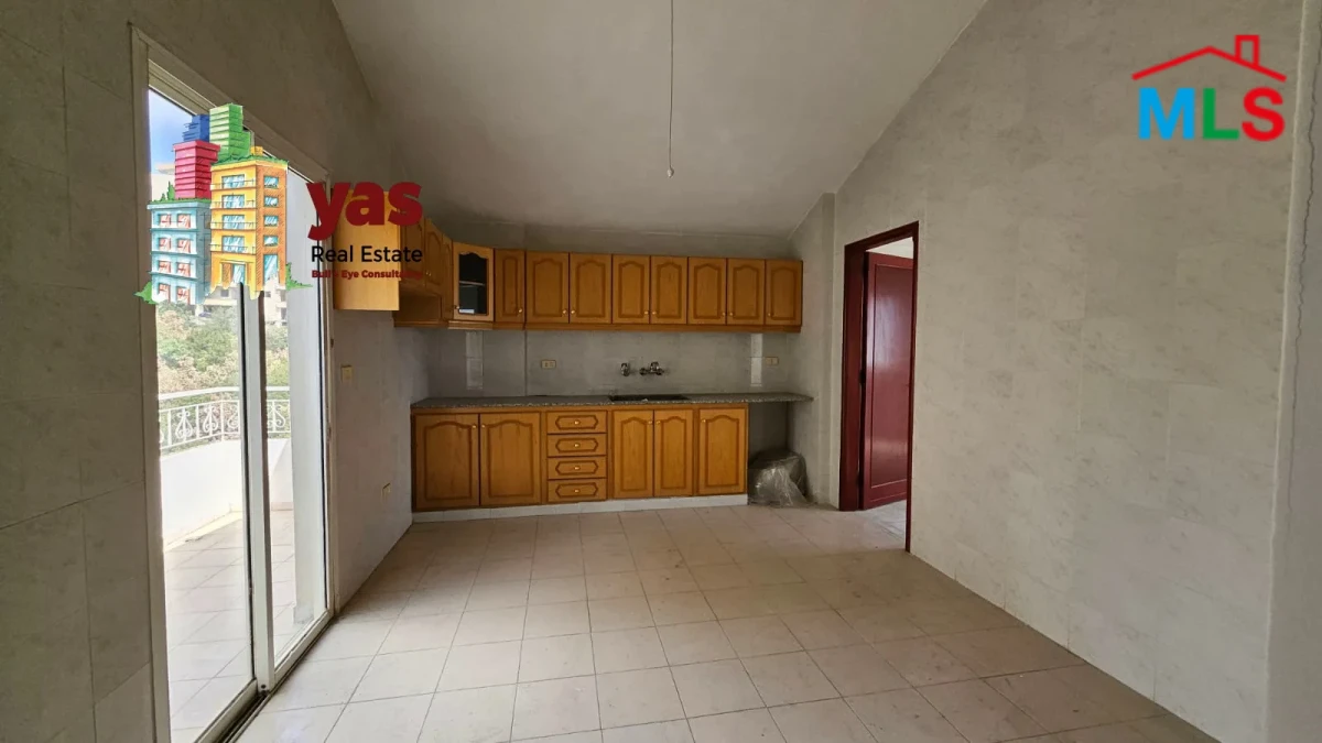 Ballouneh 200m2 | Prime Location | Well Lighted | Catch | TO