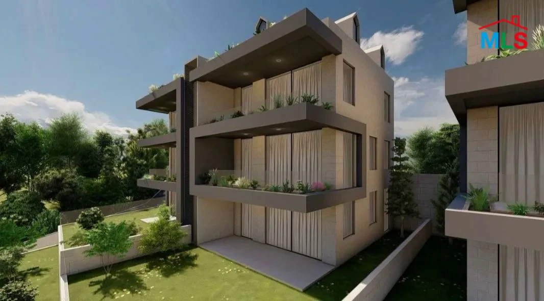 Ballouneh 186m2 | 75m2 Garden | Under Construction | Private Street |G