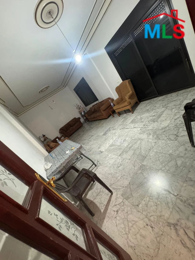 Louaizeh 180m2 | Well Maintained | Prime Location | PA