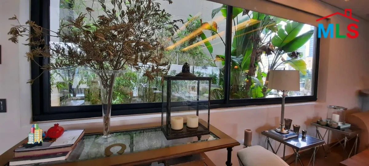 Achrafieh 300m2 | 150m2 Rooftop Terrace | High-End | Decorated | PA