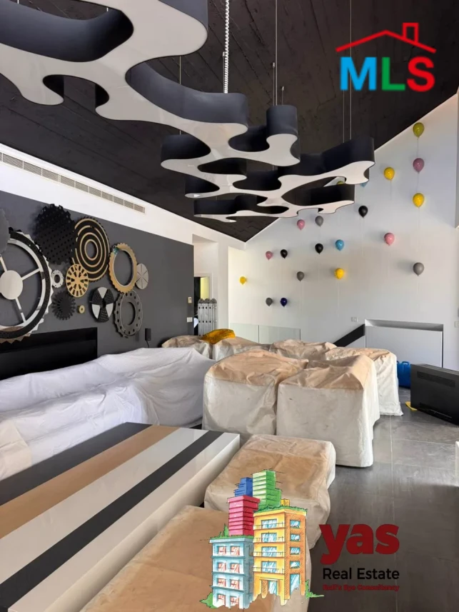 Mechref 850m2 | 500m2 Triplex Villa | Furnished | Amazing View | AC