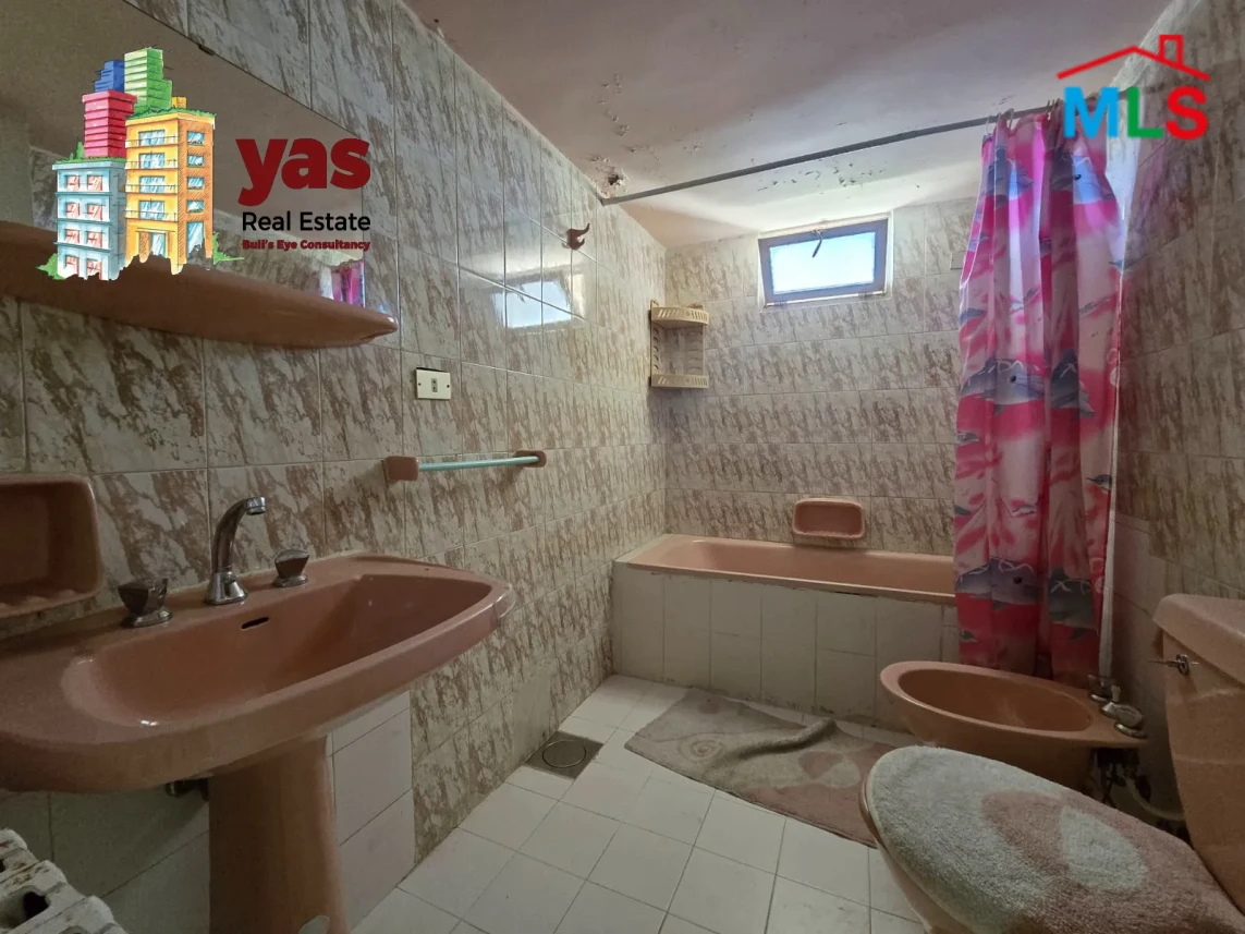 Reyfoun 170m2 | Well Lighted | Open View | Private Street | DA