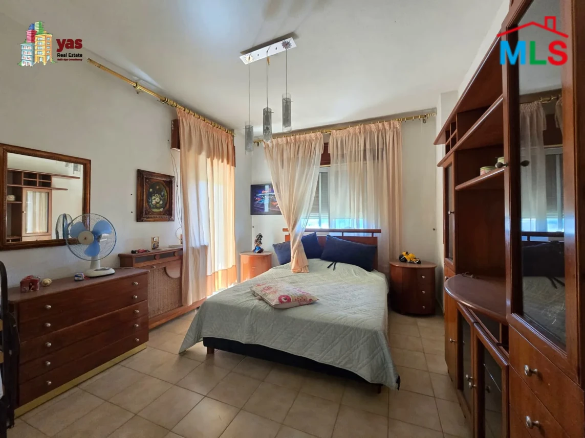 Reyfoun 170m2 | Well Lighted | Open View | Private Street | DA