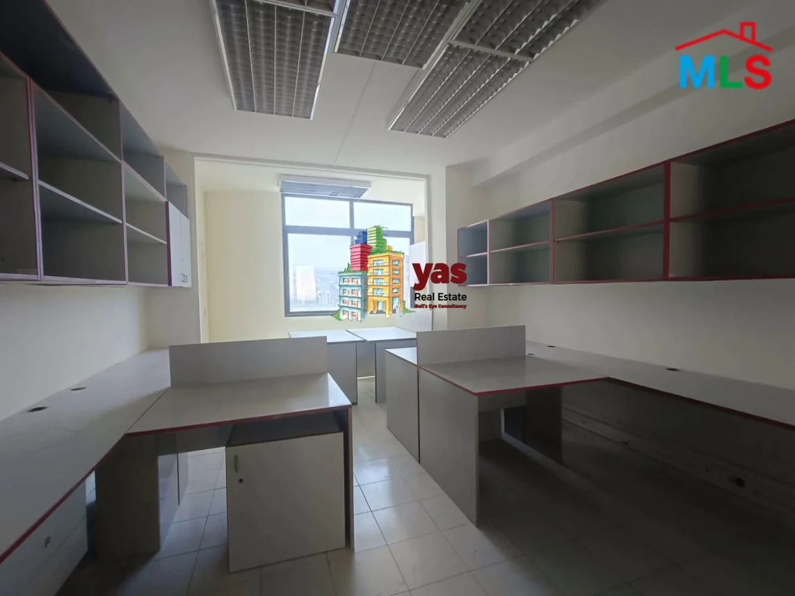 Dora 300m2 | Offices | Partly Equipped | Highway | AA/BA