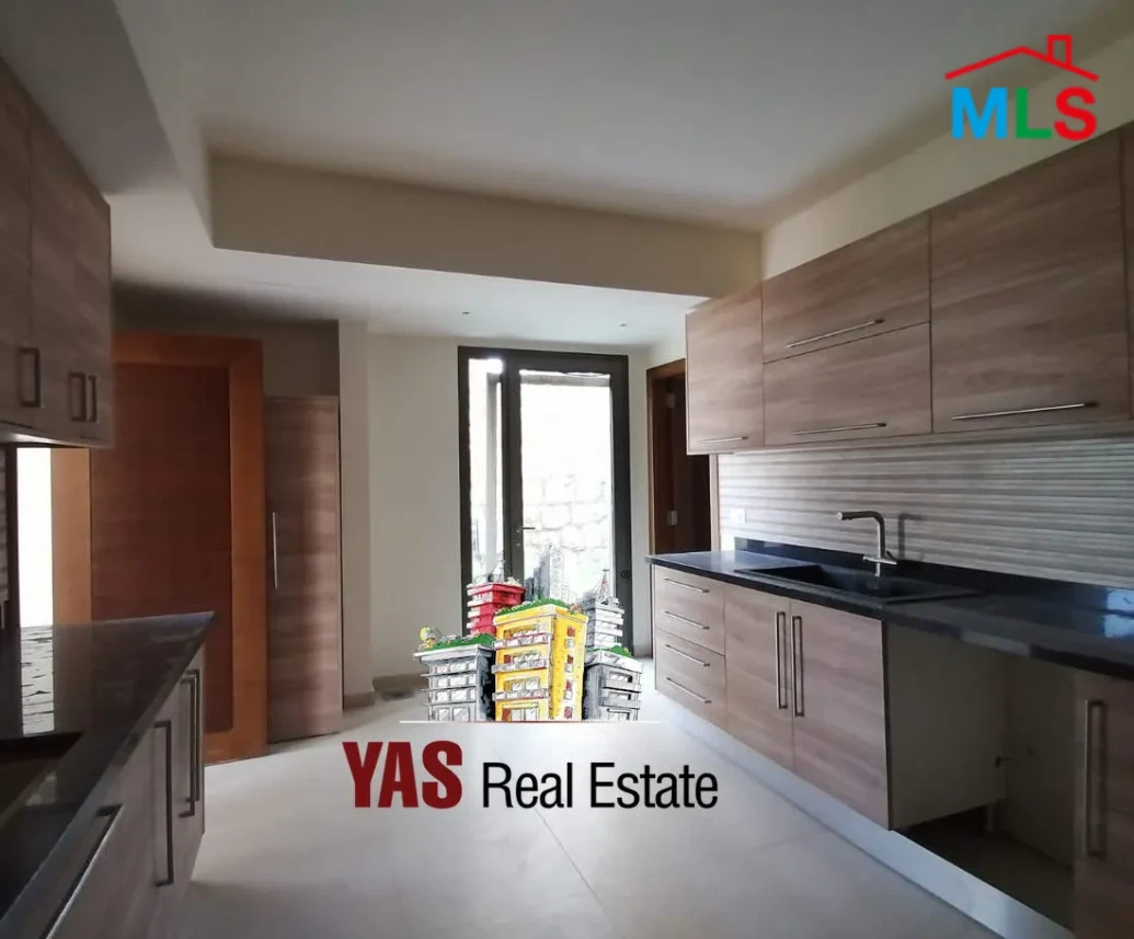 Ballouneh 250m2 | 180m2 Garden | High-End | View | Prime |Super prime