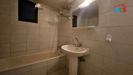 Sheileh 170m2 | Well Maintained | Prime Location | Open View | TO
