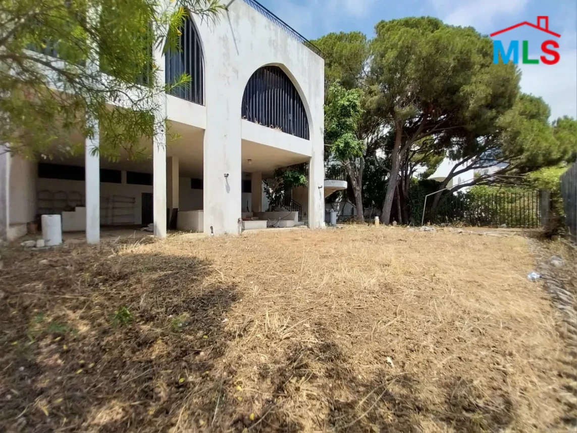 Adma 800m2 | 300m2 | Villa three Floors|Furnished|Unique Property|IV