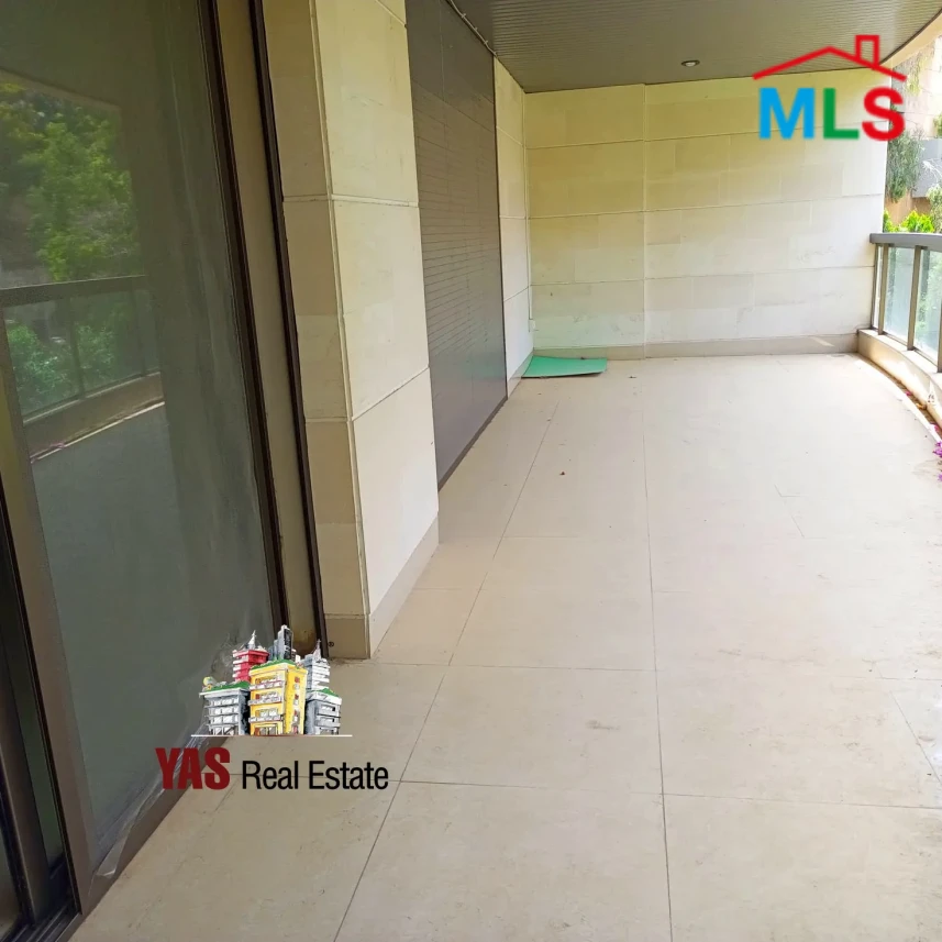 Baabda 266m2 | 70m2 Terrace | Excellent Condition | Spacious flat | PA