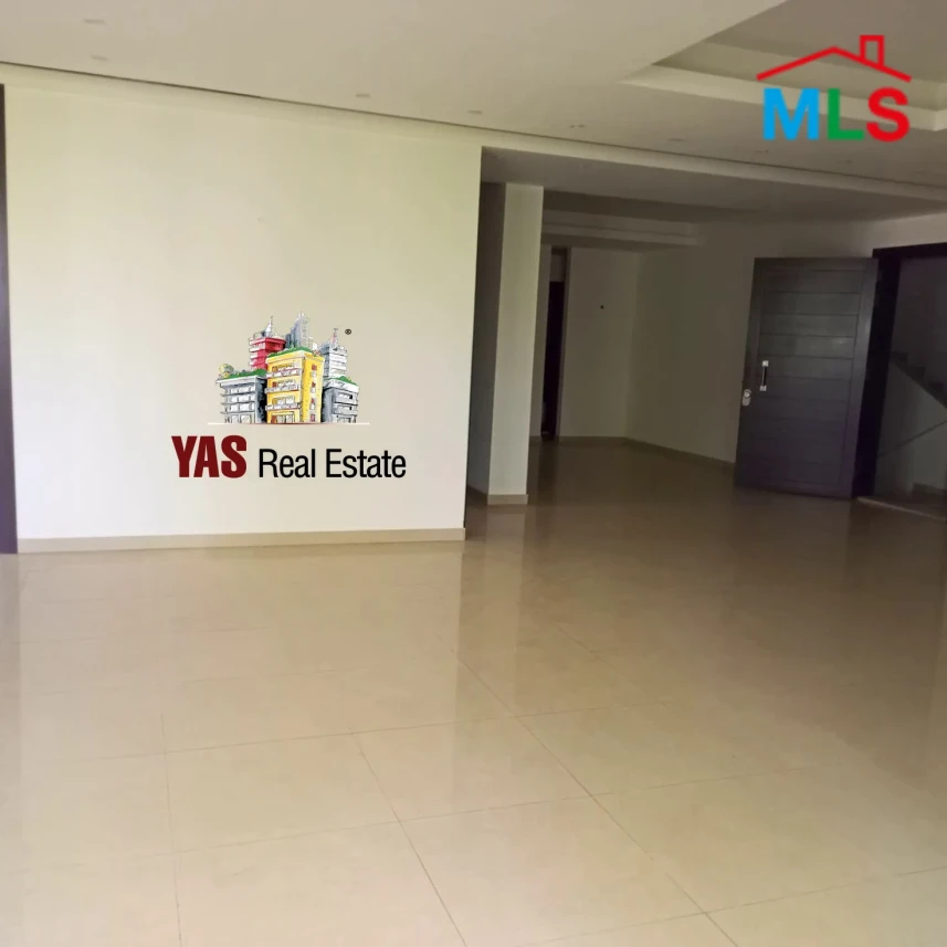 Baabda 266m2 | 70m2 Terrace | Excellent Condition | Spacious flat | PA