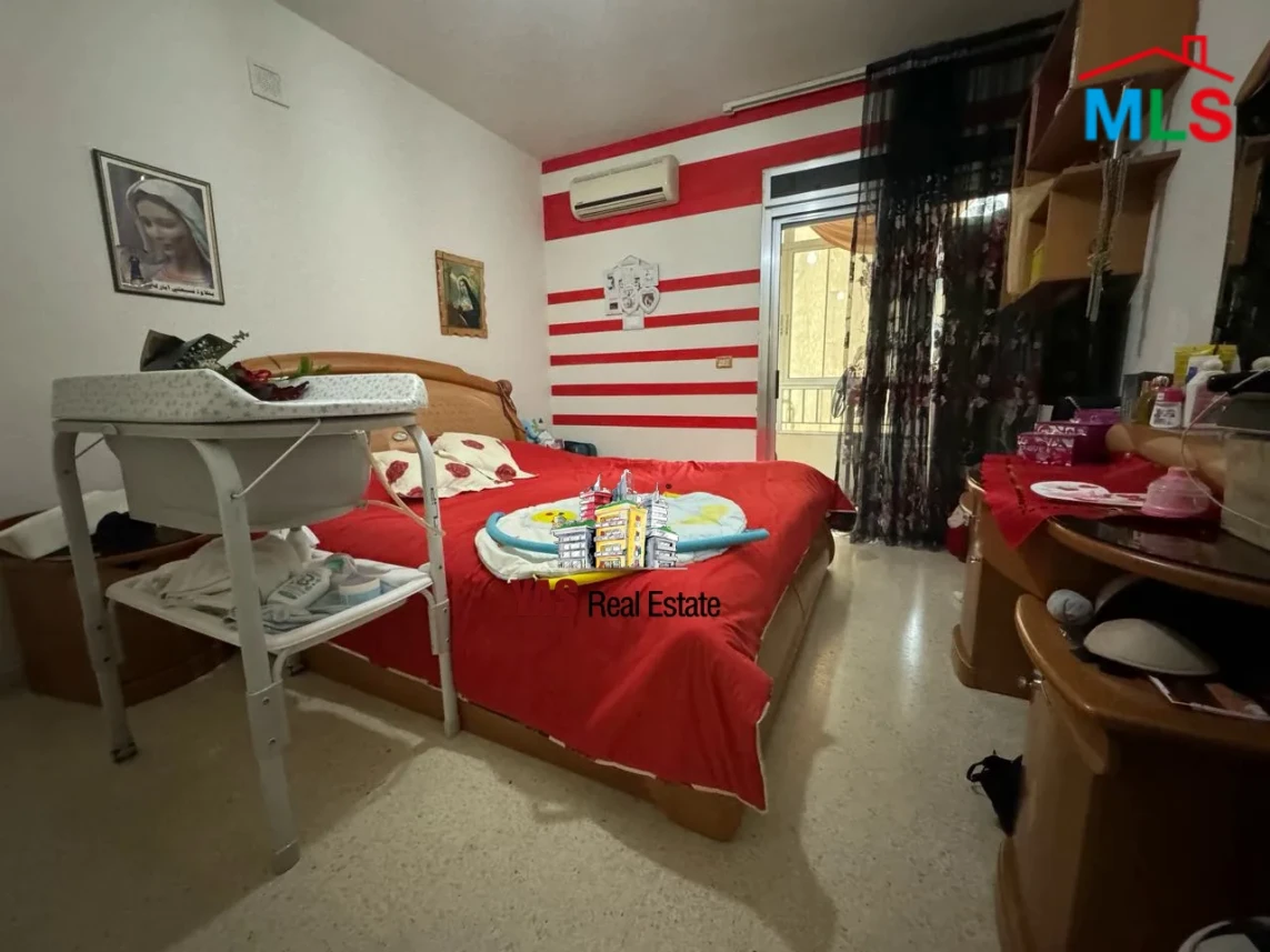 Ain El Rihaneh 175m2 | Well Maintained | Open View | Excellent Flat|EL