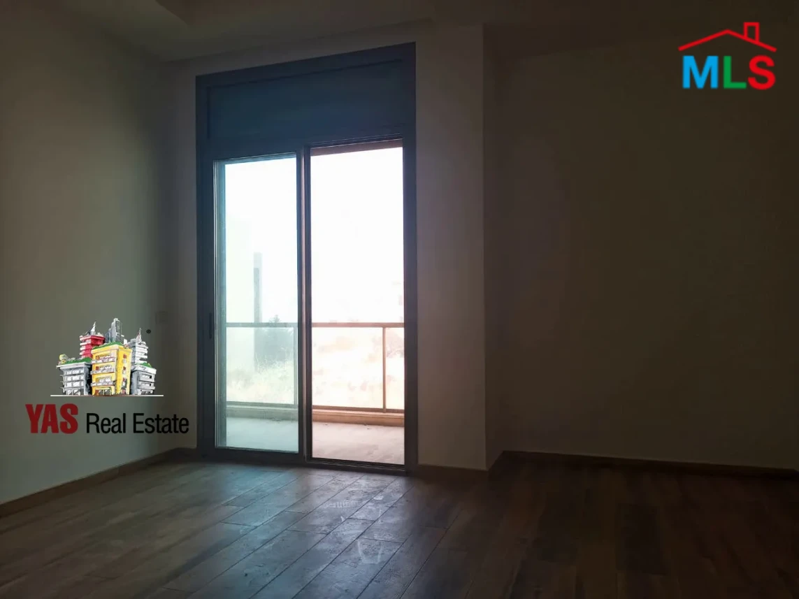 Yarze 300m2 | Excellent Condition | Prime Location | Open View