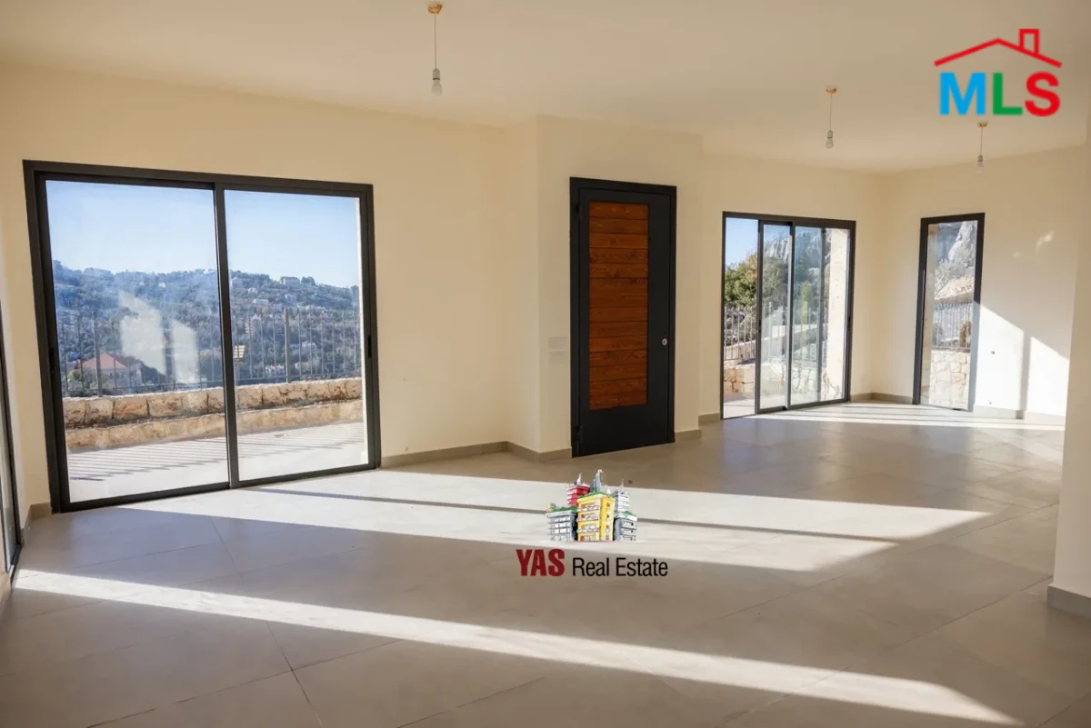 Achkout 225m2 Villa | 285m2 Terrace | New | Payment Facilities