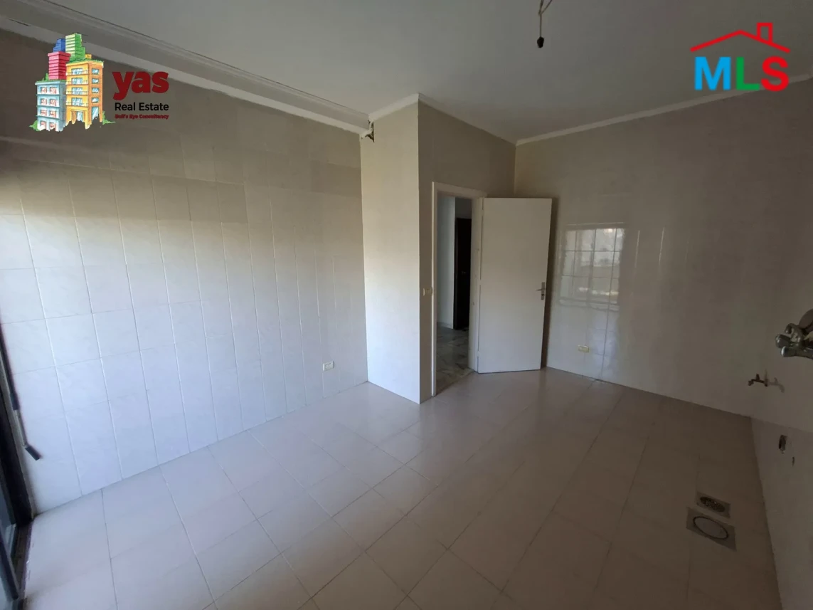 Awkar 142m2 | Calm Area | Iskan Available | Prime Location | CHKH