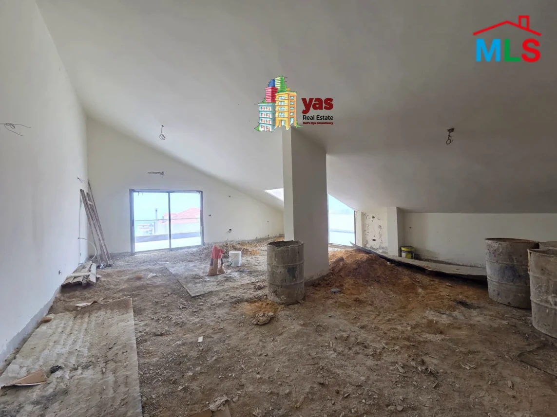 Ballouneh 160m2 | 120m2 Terrace | Rooftop | Mountain View | TO |
