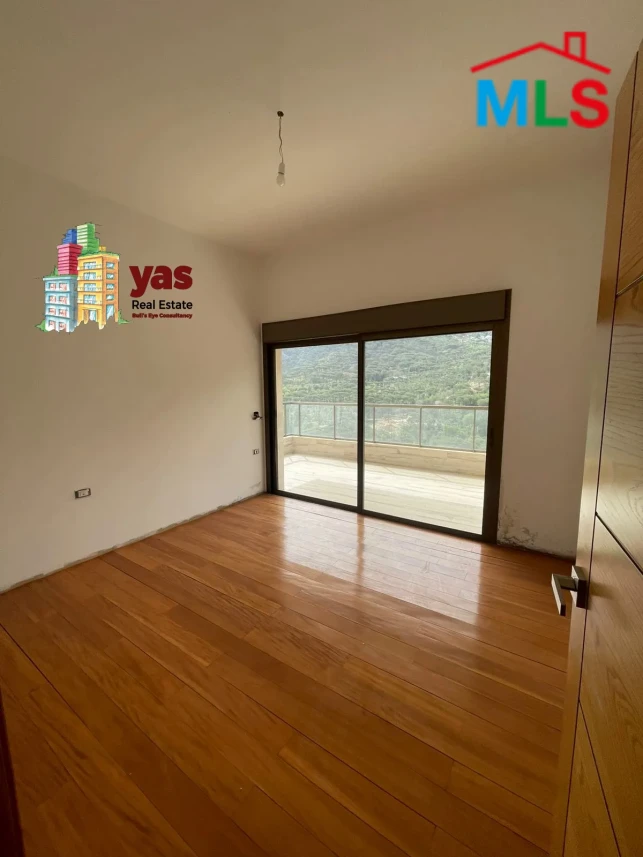 Qennabet Baabdat 350m2 | Duplex | New | Prime Location | TCH