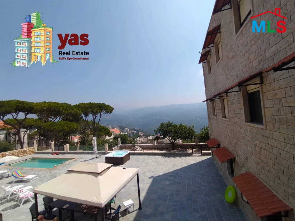 Broumana 3140m2 | 2000m2 Built Up | Jacuzzi/Pool | Mountian View | TCH