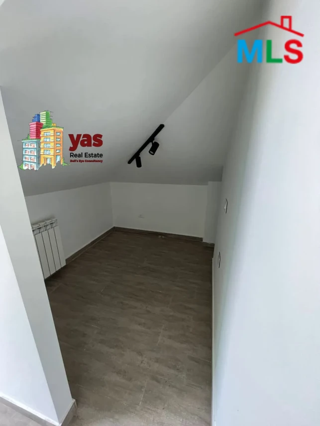 Baabdat 230m2 | 50m2 Terrace | Mountain View | Duplex | TCH