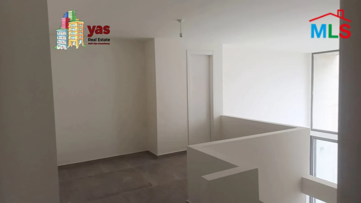 Mazraat Yachouh 158m2 | Duplex | Prime Location | View| Catch | PM