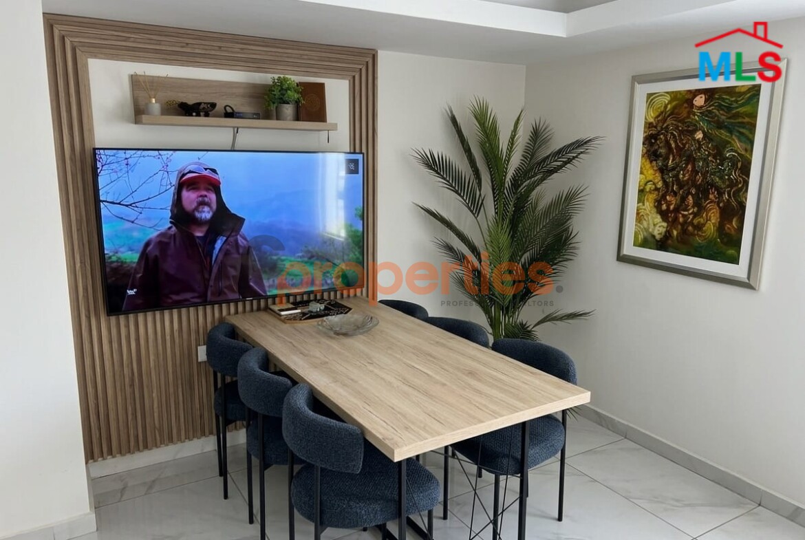 Apartment For Rent In Achrafieh - CPBMH35