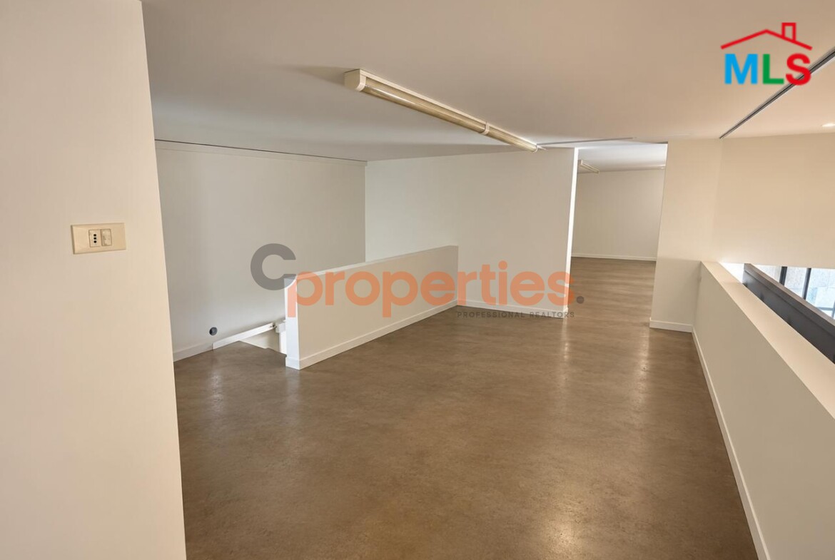 Office for rent in Achrafieh-Gemmayzeh CPBPK73