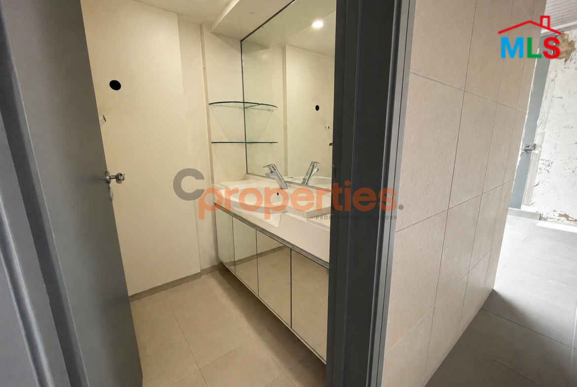 Office for rent in Saifi CPBPK69