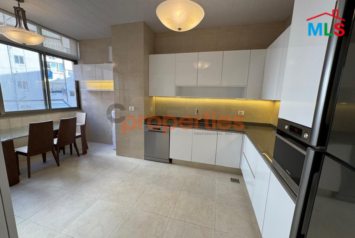 Apartment For Rent in Manara شقة للايجار في المنارة - CPBHS160