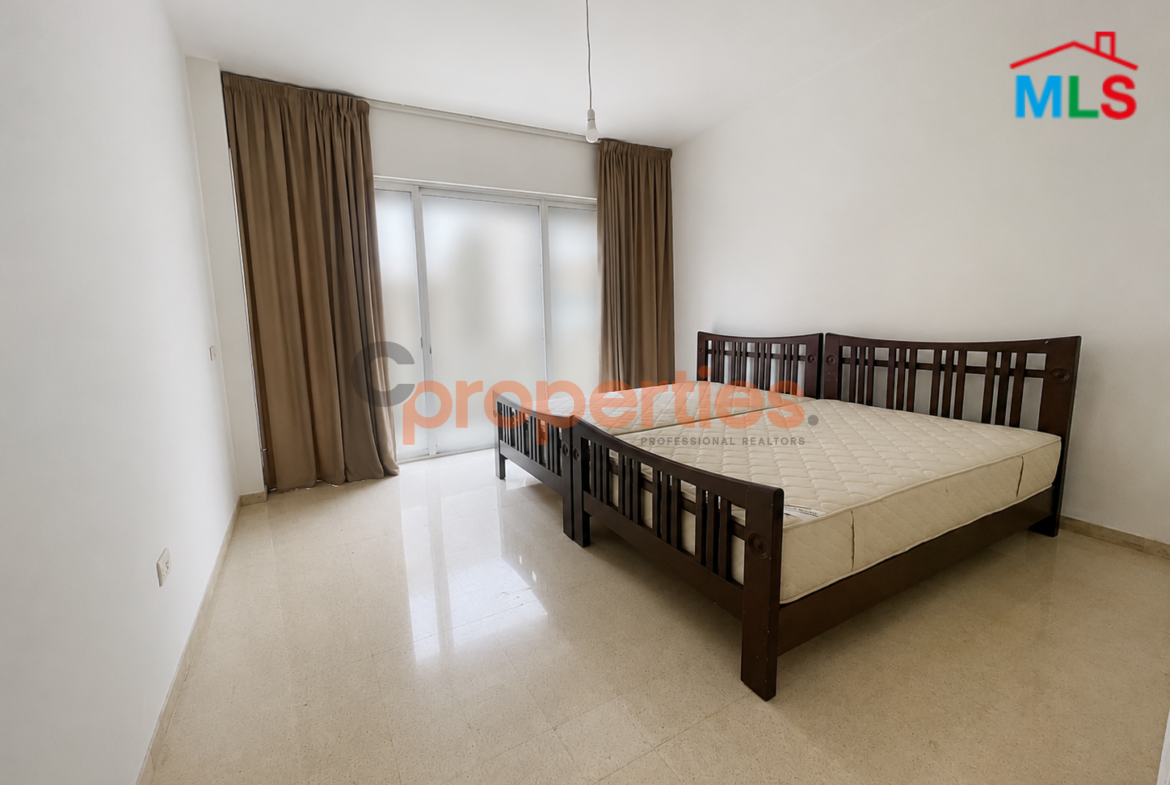 Triplex for rent Achrafieh تريبلكس للإيجار في الأشرفية - CPBPK44