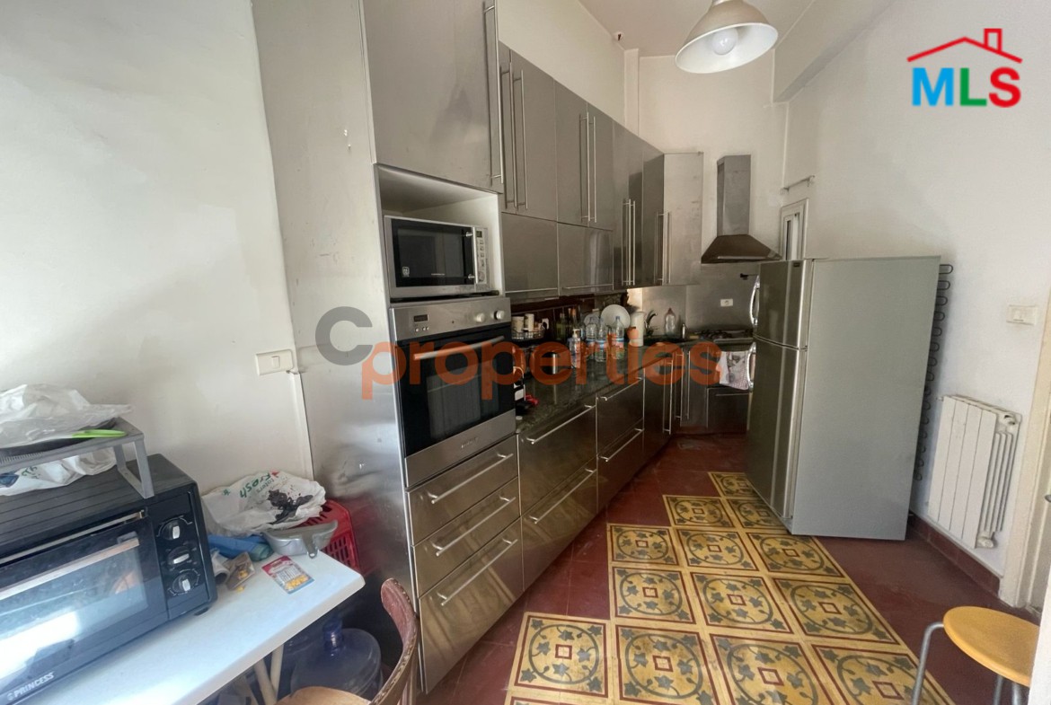 Apartment for rent in Achrafieh - شقة للإيجار في الأشرفية - CPBPK28