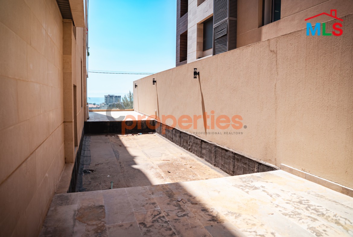 Apartment for Rent in Yarzeh - CPFY294 شقة للإيجار في اليرزة
