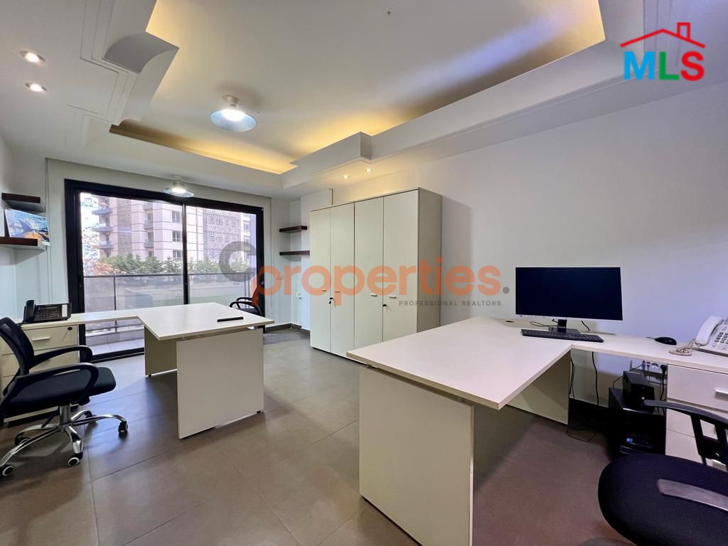 Office For Rent in Downtown Beirut - CPBHS113